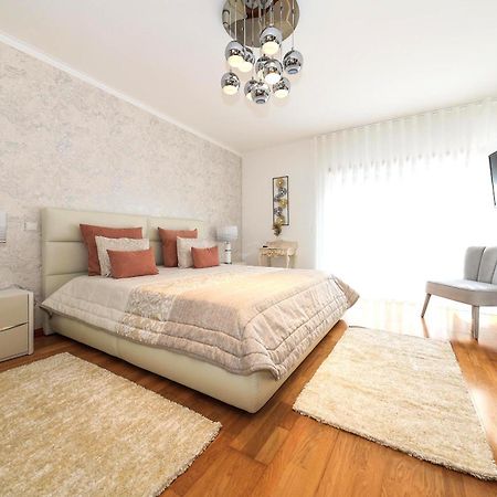 Moradia Chicharro Hotel Nazare Bagian luar foto