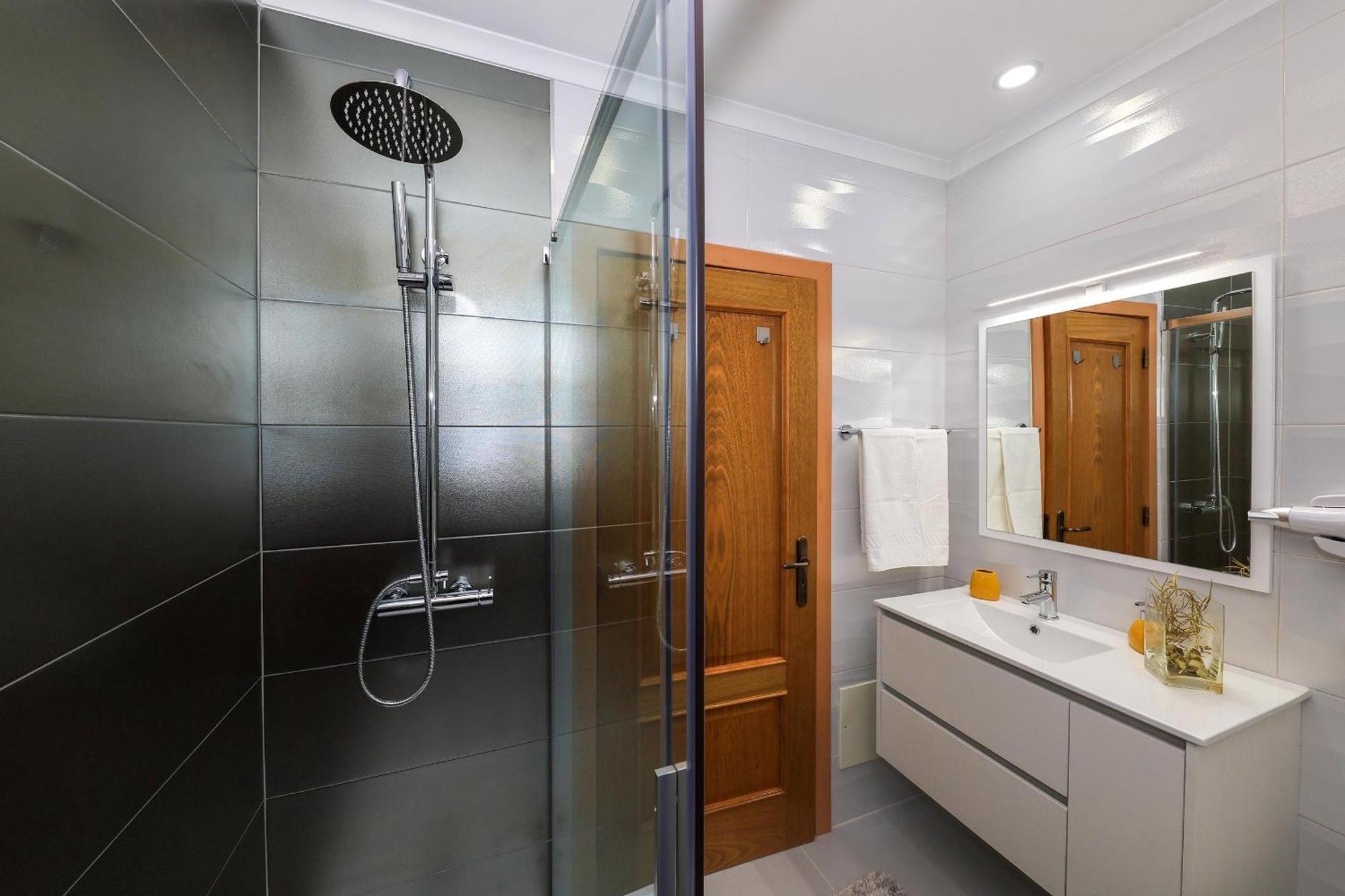 Moradia Chicharro Hotel Nazare Bagian luar foto