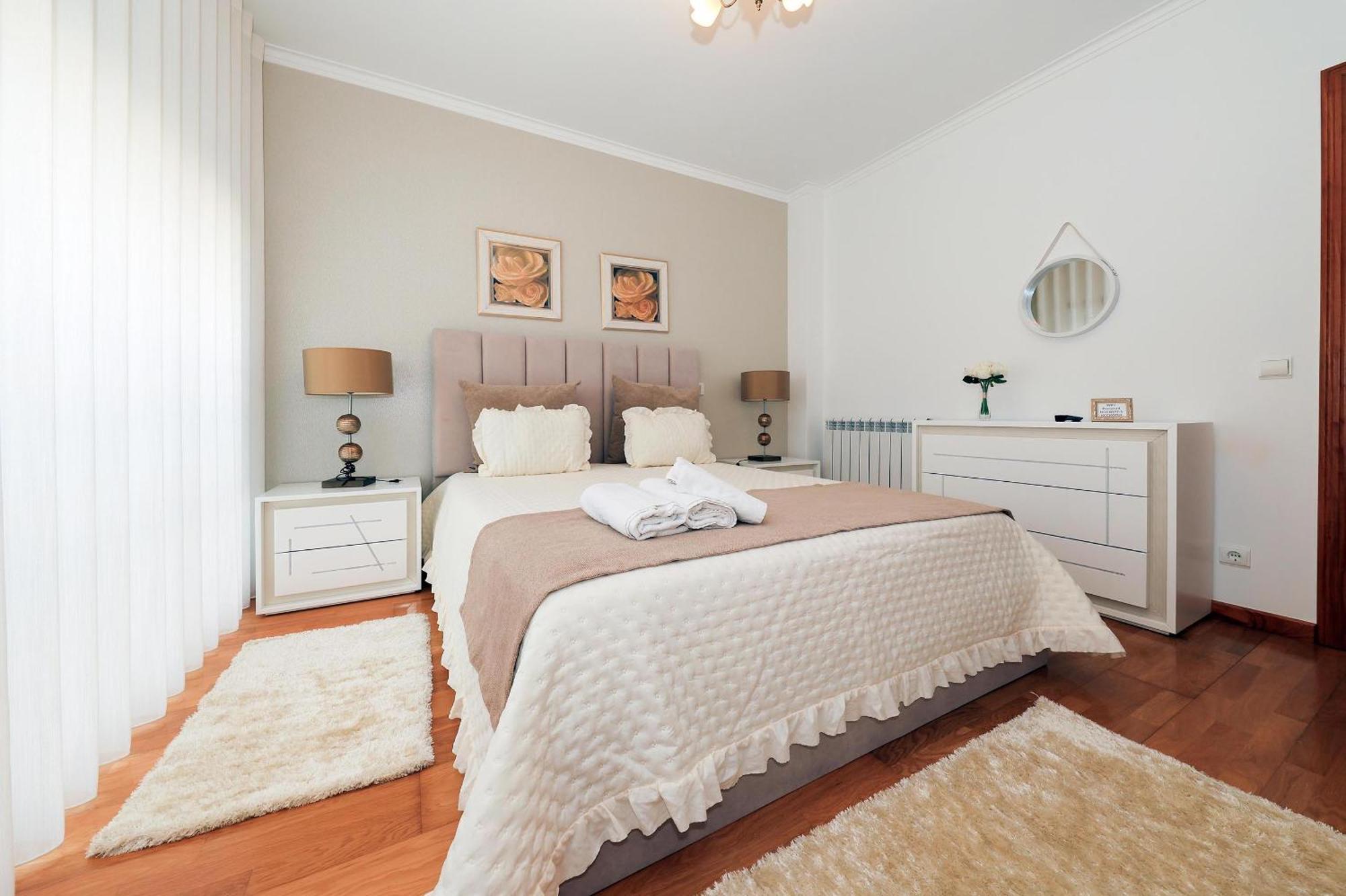 Moradia Chicharro Hotel Nazare Bagian luar foto
