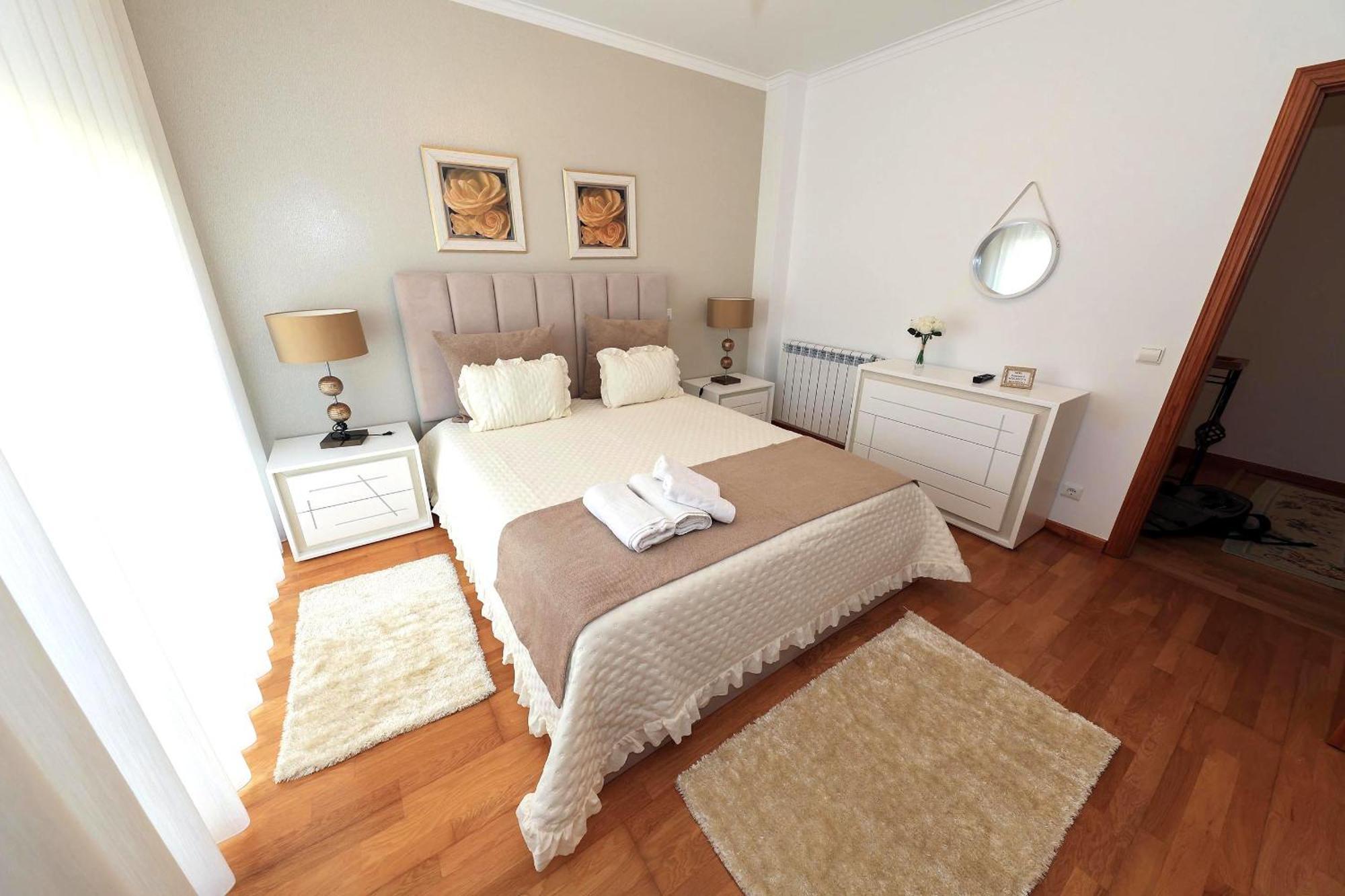Moradia Chicharro Hotel Nazare Bagian luar foto