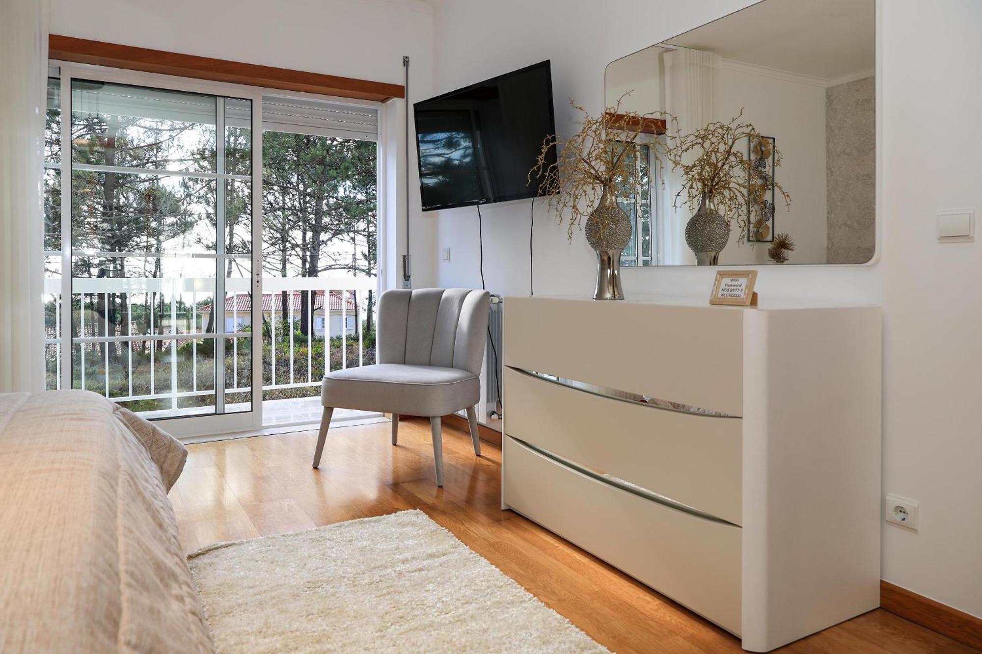 Moradia Chicharro Hotel Nazare Bagian luar foto