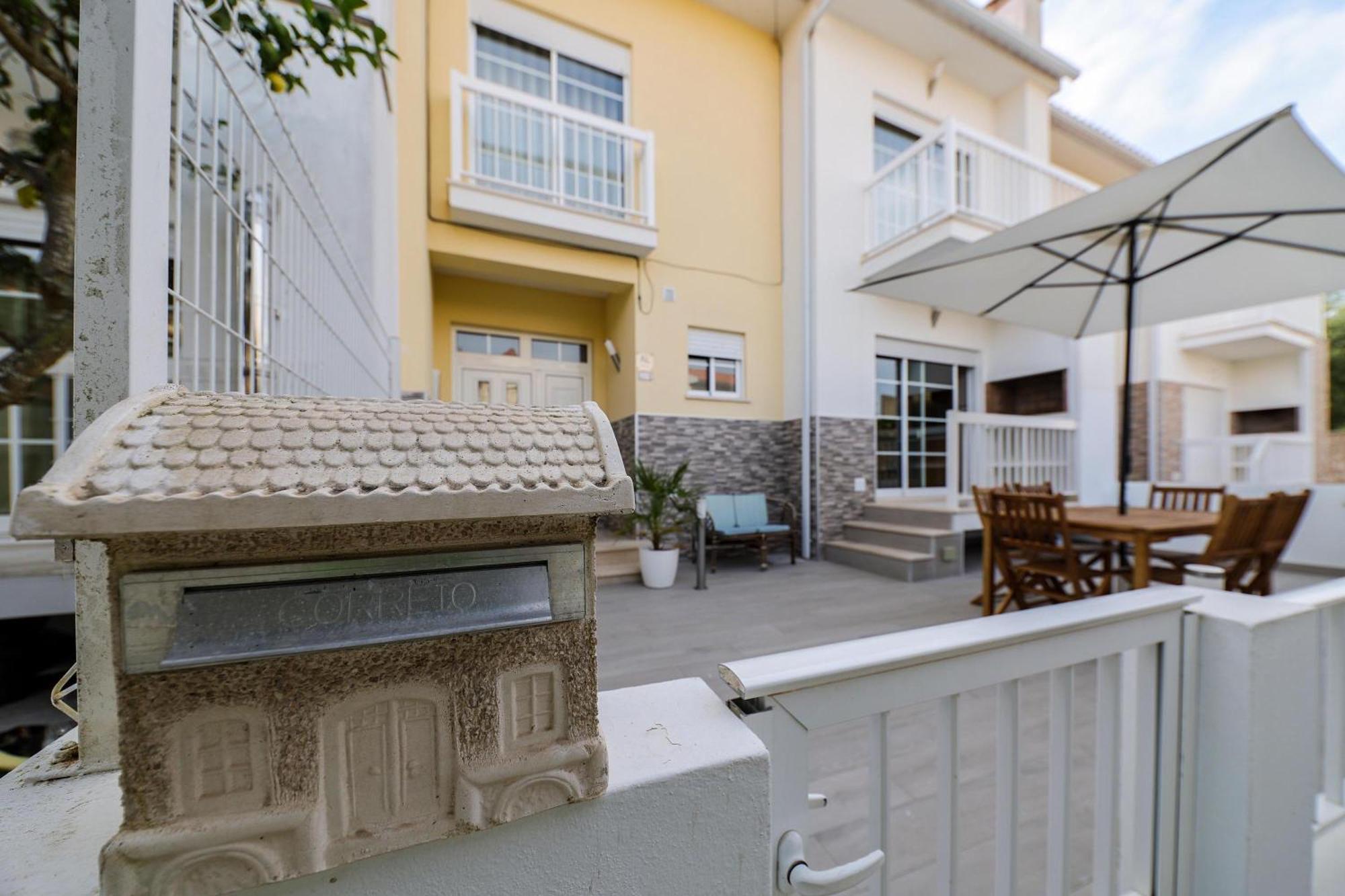 Moradia Chicharro Hotel Nazare Bagian luar foto