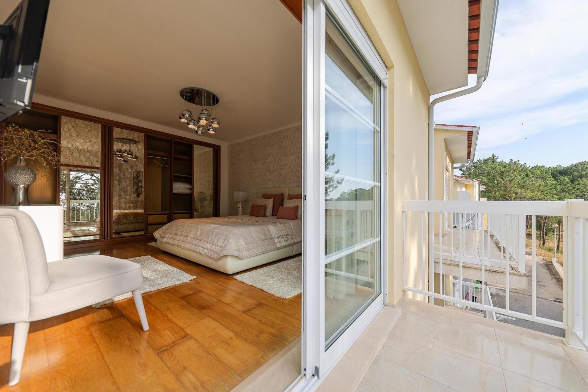 Moradia Chicharro Hotel Nazare Bagian luar foto