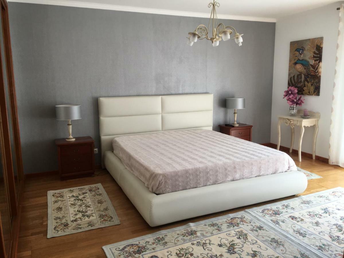 Moradia Chicharro Hotel Nazare Bagian luar foto